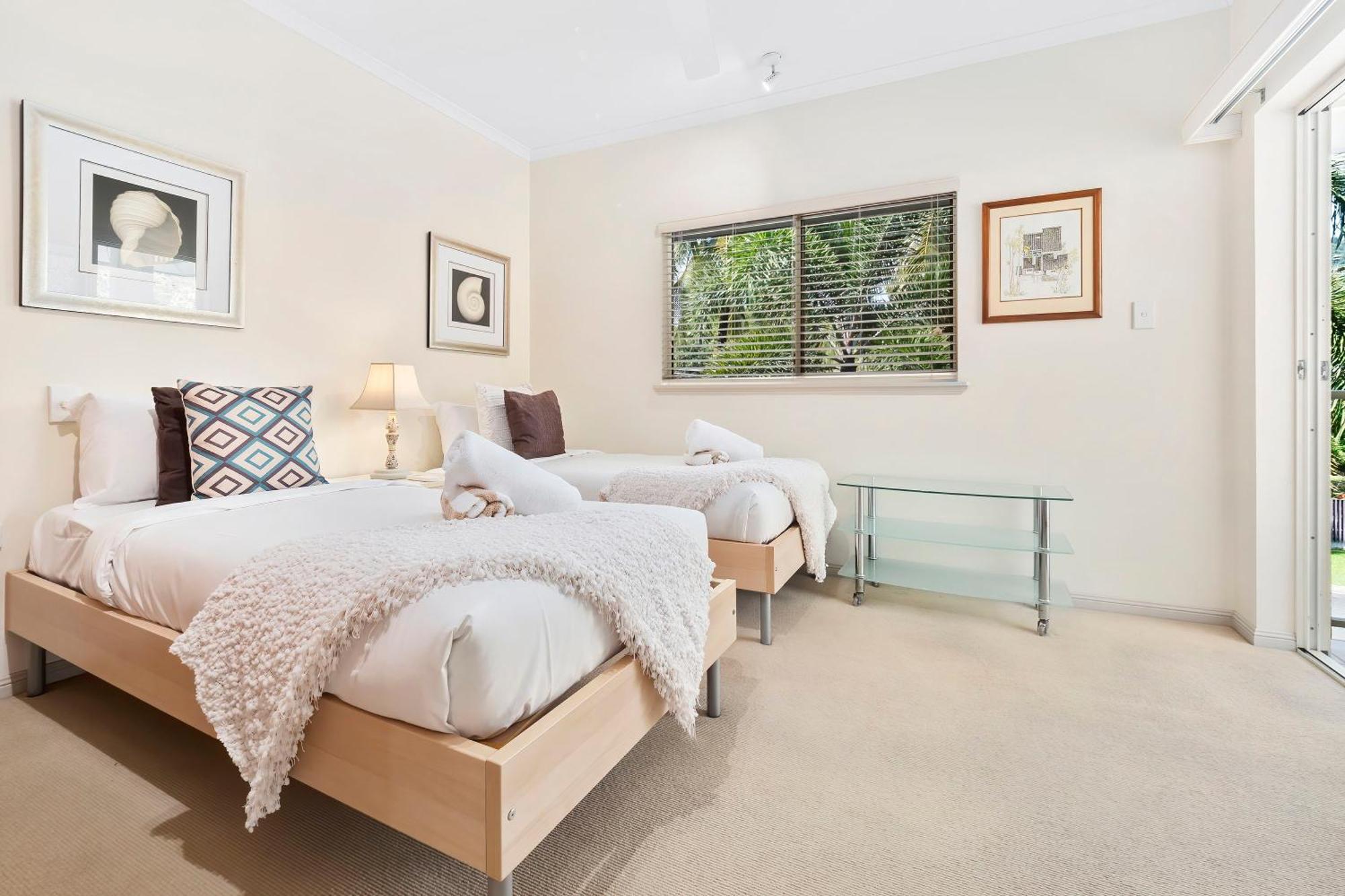 Arlington Apartments Clifton Beach Ruang foto