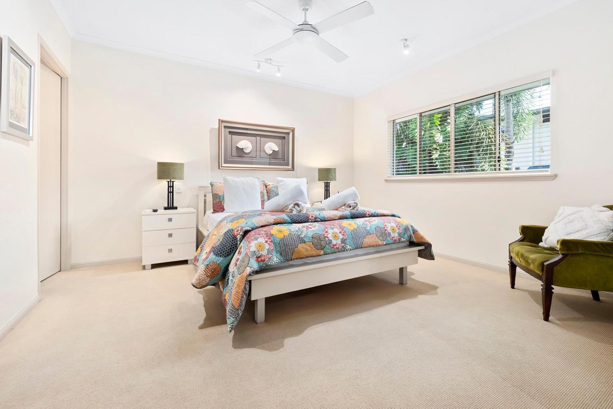 Arlington Apartments Clifton Beach Ruang foto