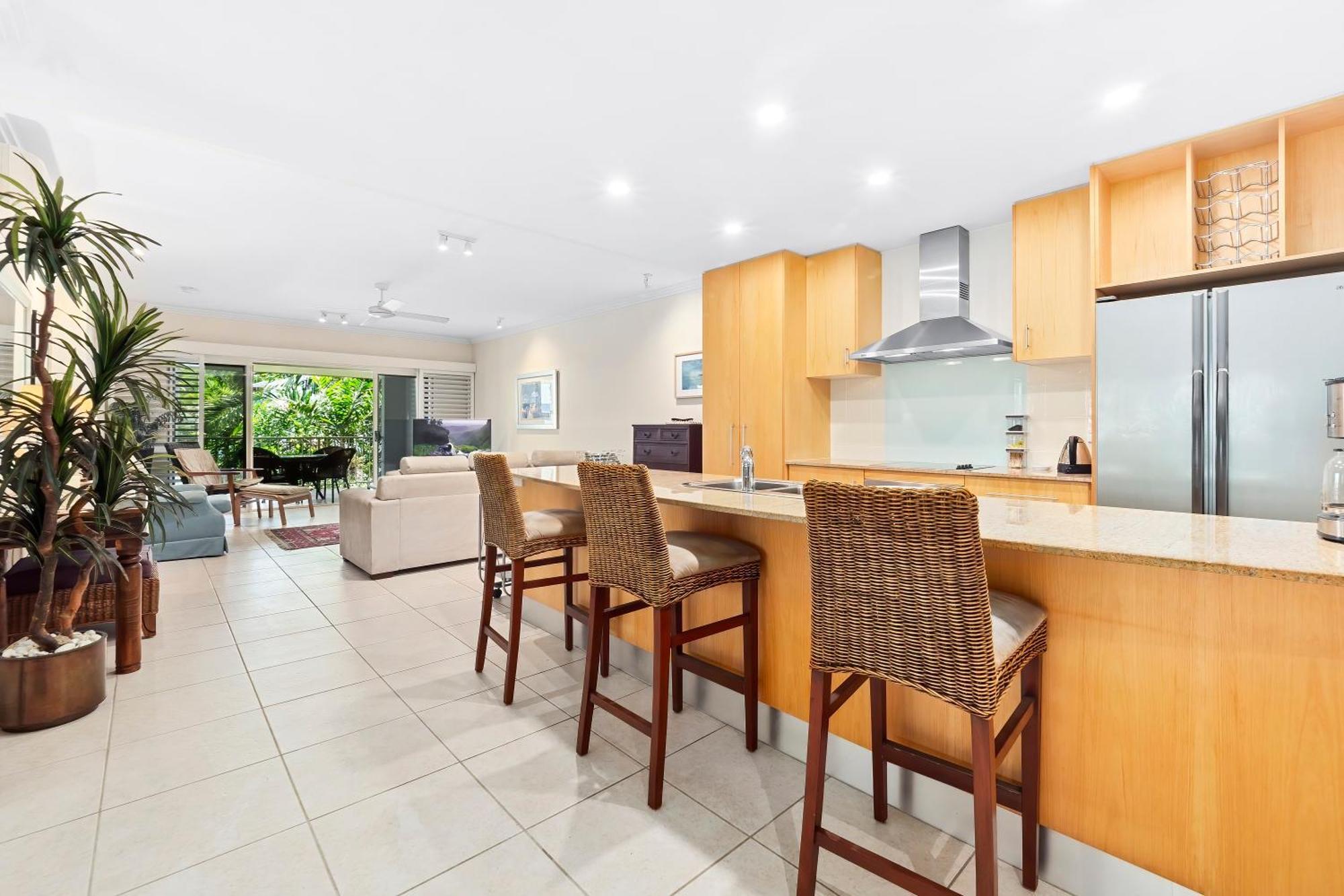 Arlington Apartments Clifton Beach Ruang foto
