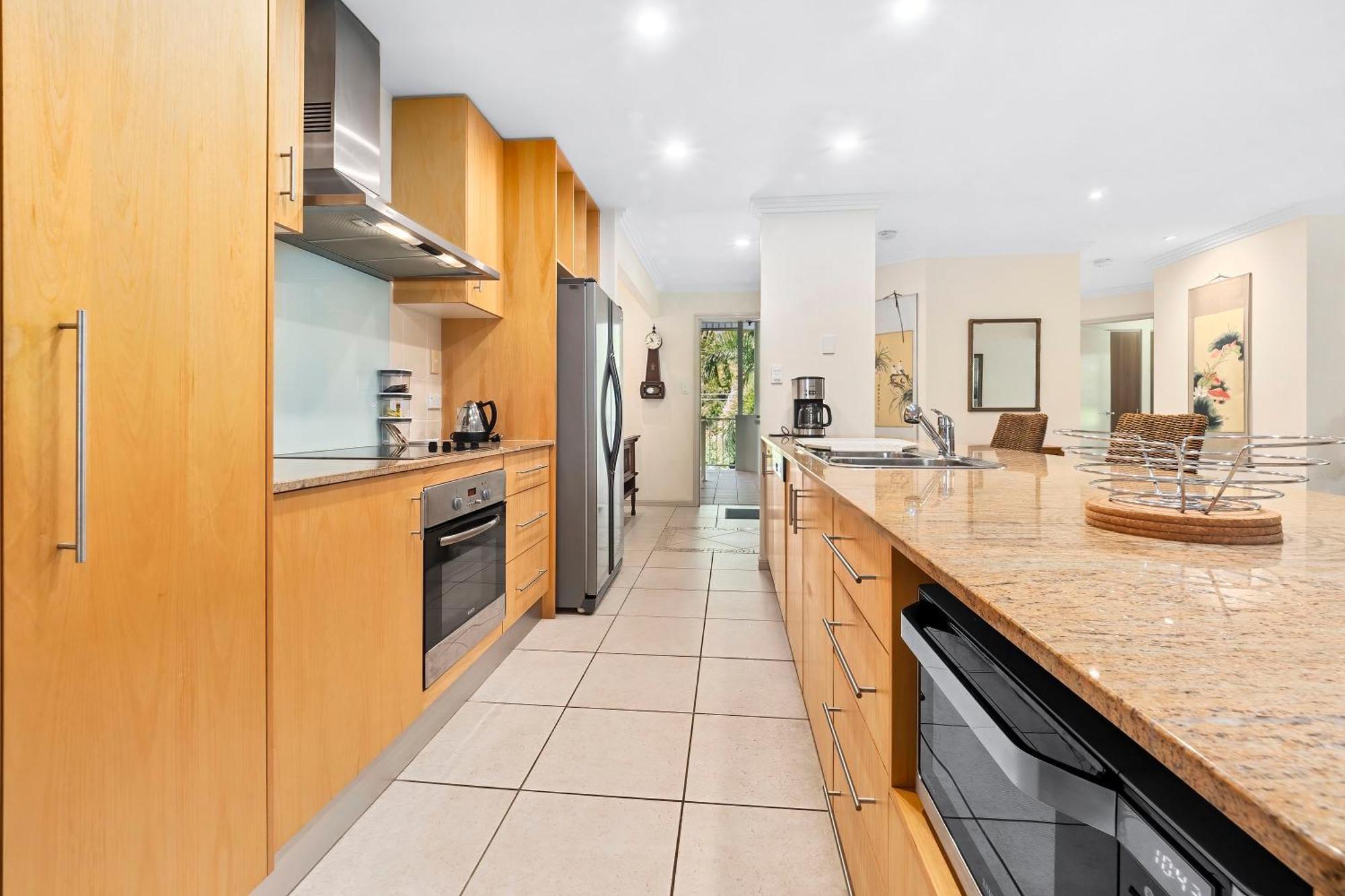 Arlington Apartments Clifton Beach Ruang foto