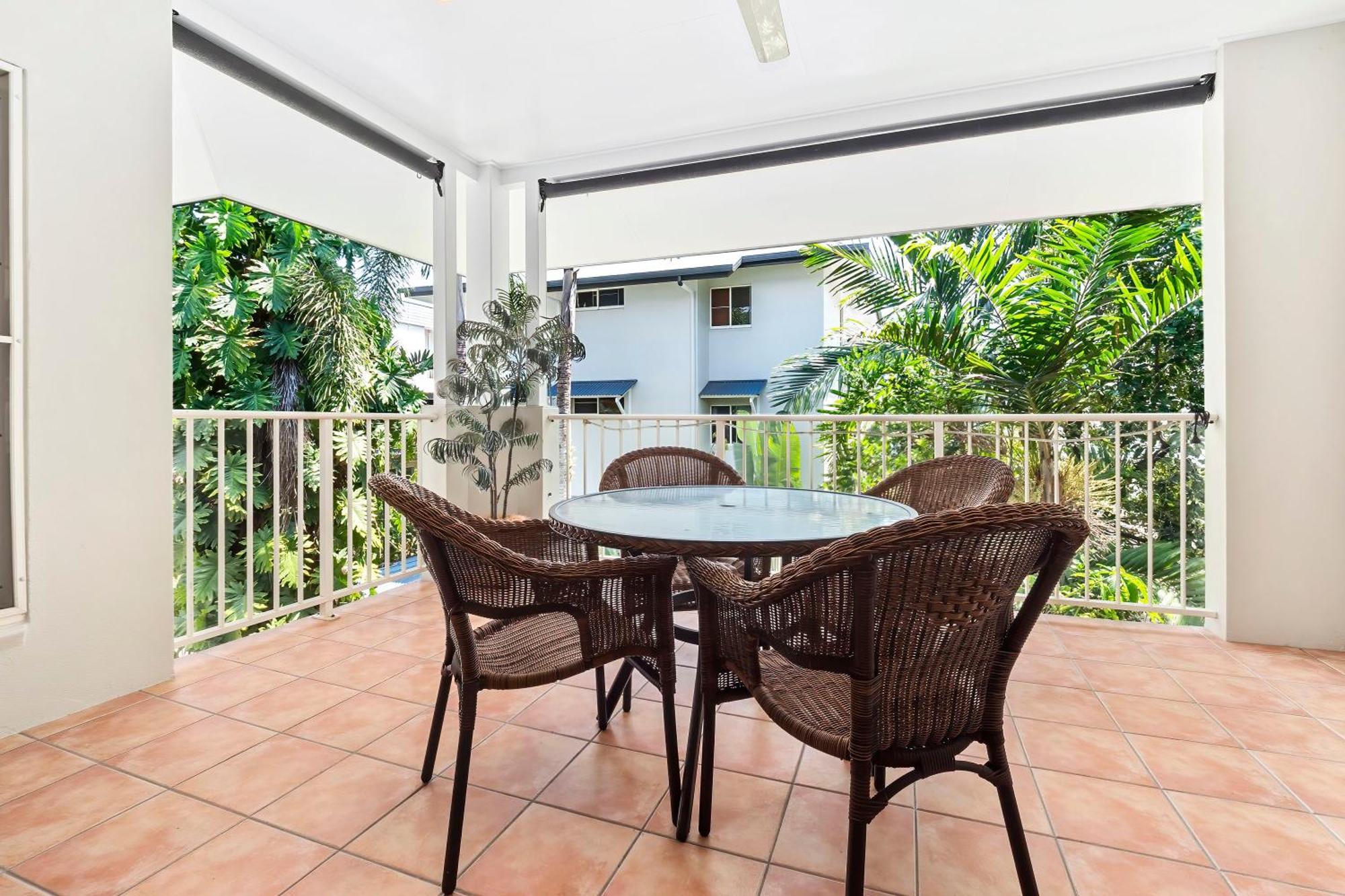Arlington Apartments Clifton Beach Ruang foto