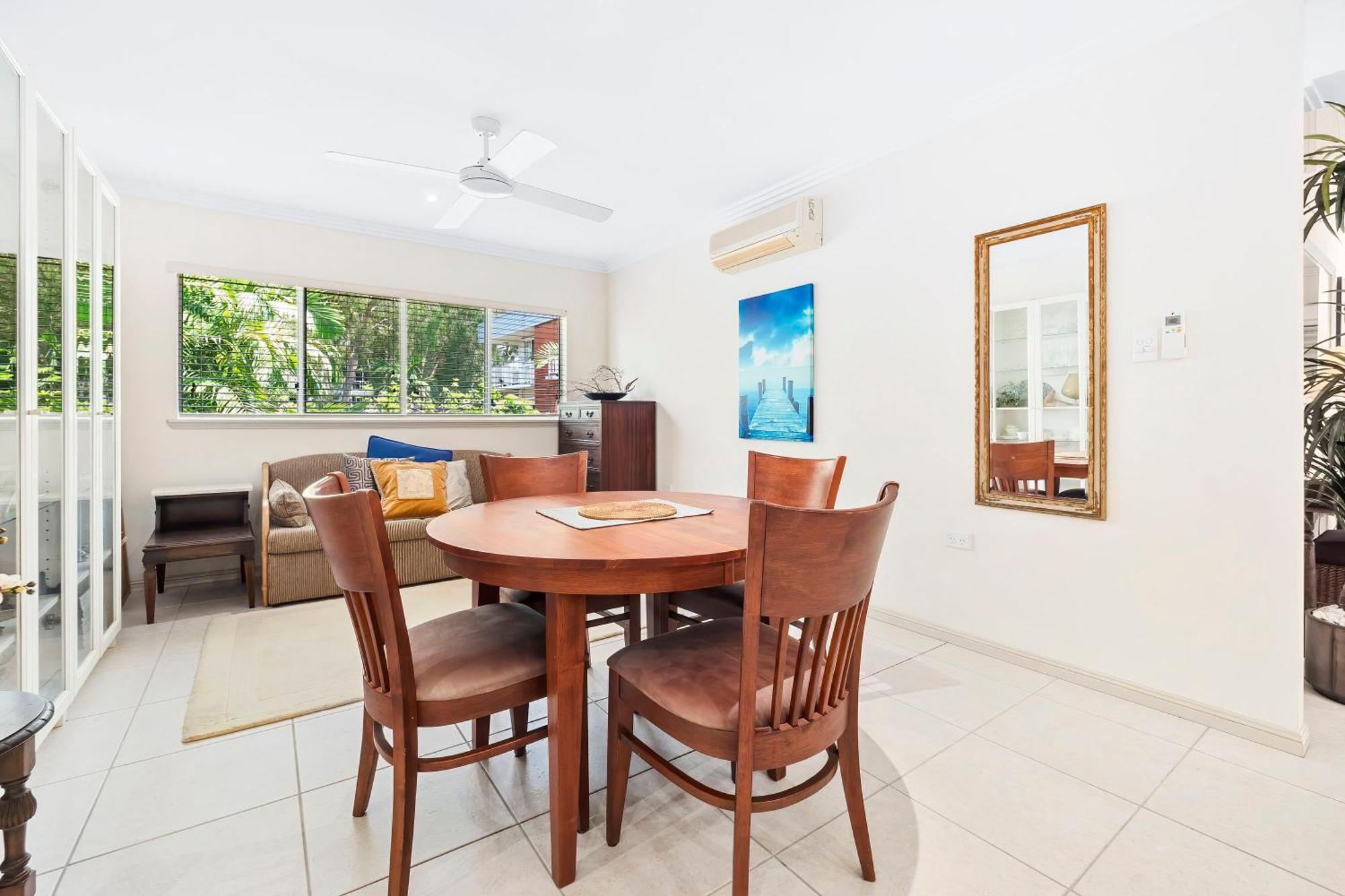Arlington Apartments Clifton Beach Ruang foto